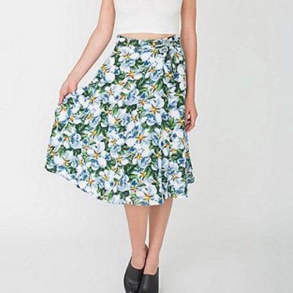 American Apparel Gardenia Wrap Skirt - Picture 4 of 4
